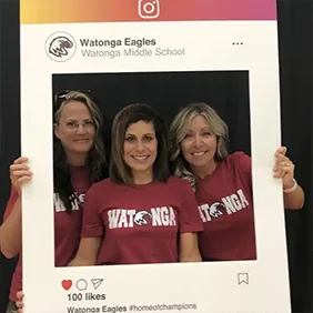 social media photo frame